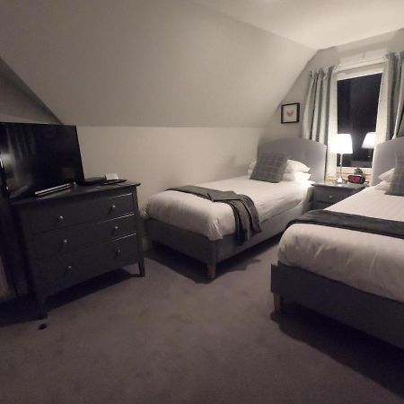 Bed and Breakfast Taigh Rob Portree Esterno foto
