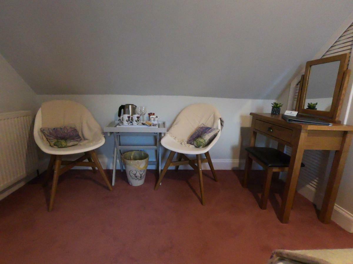 Bed and Breakfast Taigh Rob Portree Esterno foto