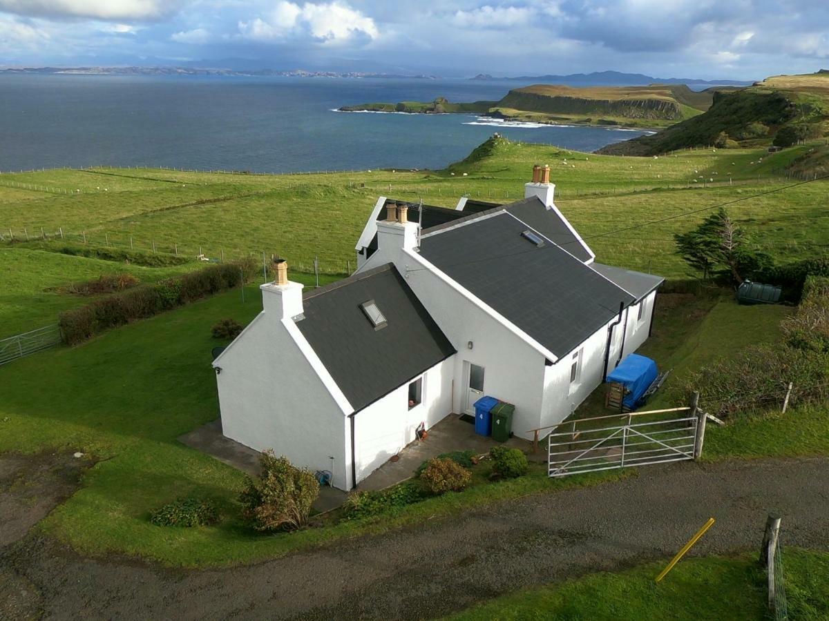 Bed and Breakfast Taigh Rob Portree Esterno foto