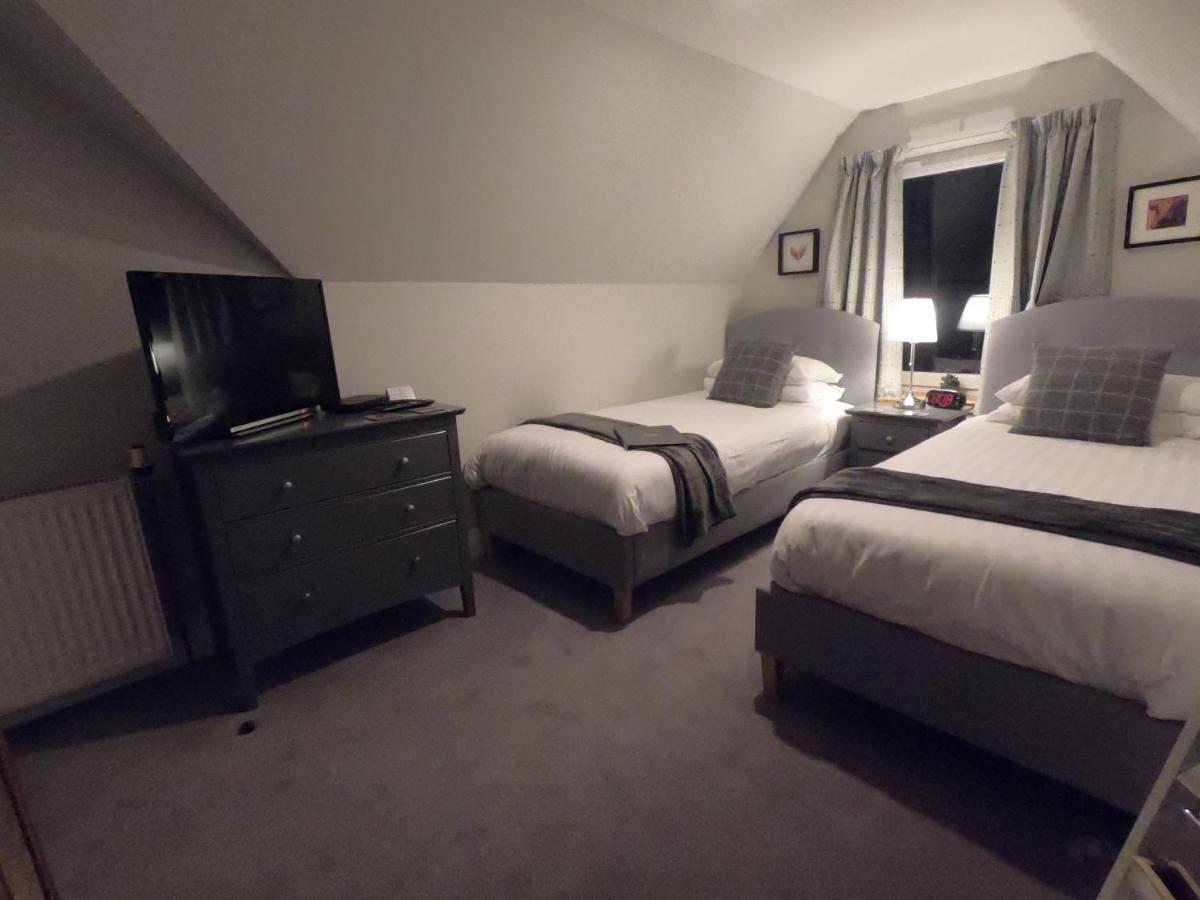 Bed and Breakfast Taigh Rob Portree Esterno foto