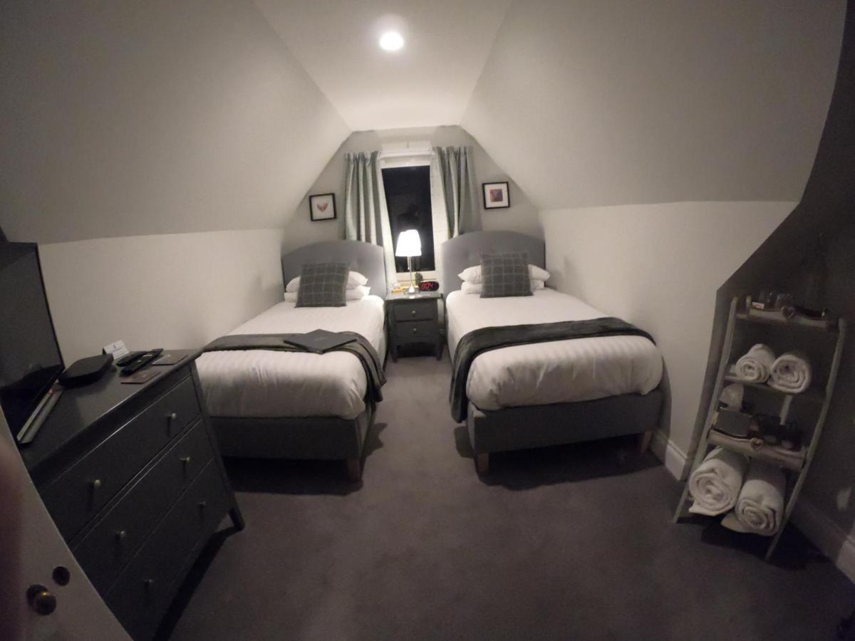 Bed and Breakfast Taigh Rob Portree Esterno foto